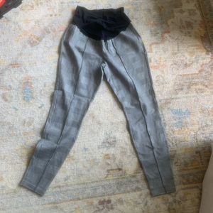 Old Navy Black and Gray Plaid Leggings